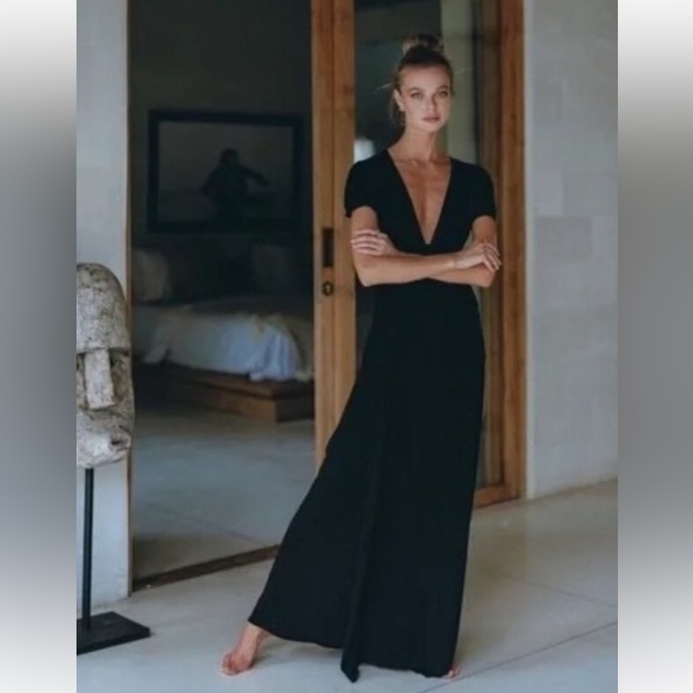 Chic Black Maxi Dress - Picture 2 of 5